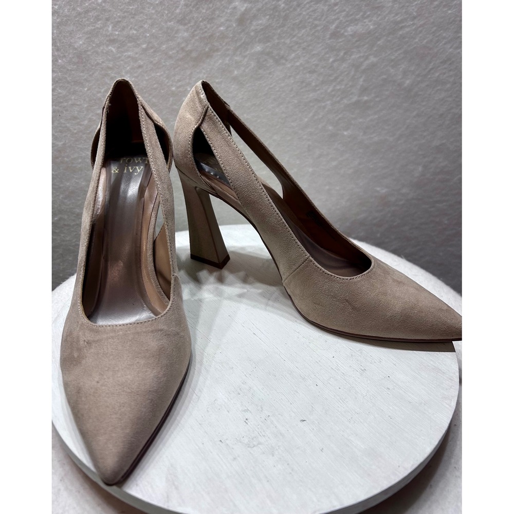 Crown & Ivy Azarria Tan Faux Suede Pointed Toe Flared Heel Pumps Womens 10M